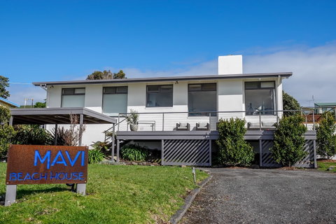 Mavi Beach House - Tourism Adelaide 0