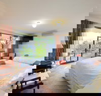 Queens Cottage - Tourism Adelaide