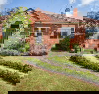 The Yellow Door Guesthouse - Tourism Adelaide