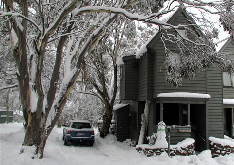 Wallace's - Crystal Creek Chalet 1 - Tourism Adelaide 0
