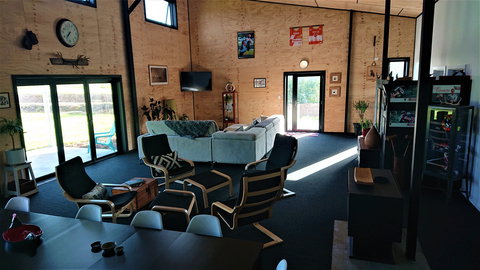 Bed In A Shed Tasmania - Tourism Adelaide 1