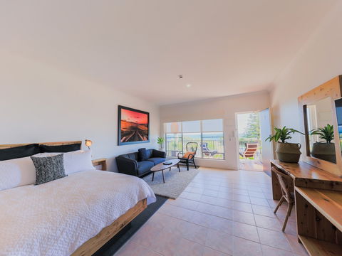 COAST Motel & Apartments - Tourism Adelaide 0