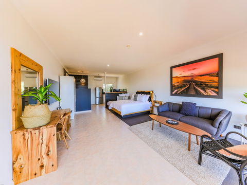 COAST Motel & Apartments - Tourism Adelaide 1