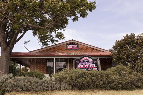Colonial Motel - Tourism Adelaide 0