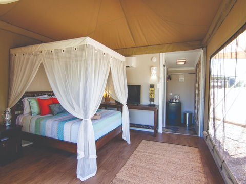 Dubbo Rhino Lodge - Tourism Adelaide 0