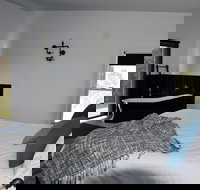 Hickory Moon - Tourism Adelaide