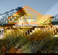 Logans Beach House and Apartments - Tourism Adelaide