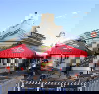 Royal Bridge Hotel Barham - Tourism Adelaide