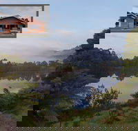 Tullah HideAway - Lakeside  Mountain Views - Tourism Adelaide