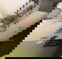 Anderl's Beach Cottage - Tourism Adelaide