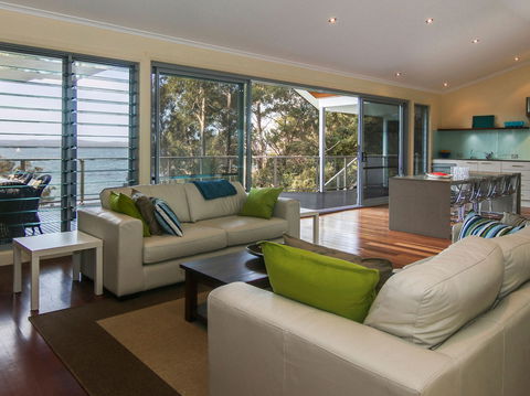 Becalmed On Sunshine Cove - Tourism Adelaide 1