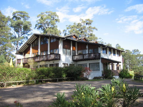 Chalet Swisse Spa Retreat - Tourism Adelaide 0