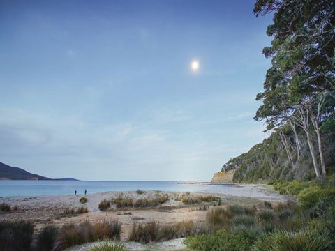 Depot Beach Cabins - Tourism Adelaide 2
