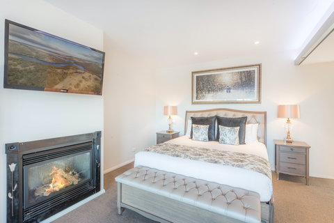 Eagle View Escape - Tourism Adelaide 1