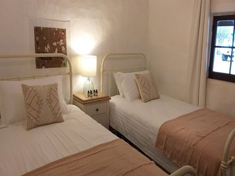 Hill End Pines Cottage - Tourism Adelaide 2