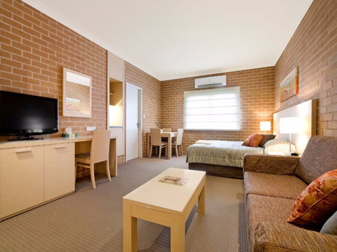 Imperial Motel - Tourism Adelaide 0