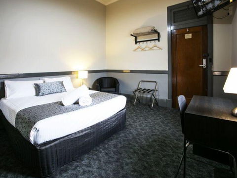 Imperial Maitland - Tourism Adelaide 1