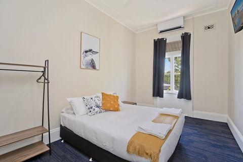 Imperial Hotel - Tourism Adelaide 2