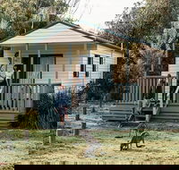 Pretty Beach cabins - Tourism Adelaide