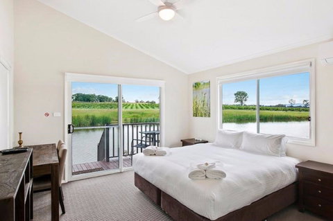 The Lakehouse At 201 - Tourism Adelaide 0