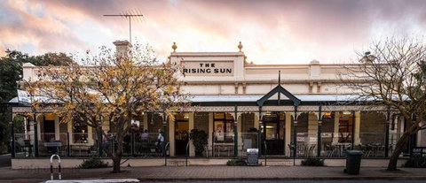 The Rising Sun Hotel - Tourism Adelaide 1