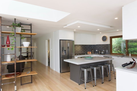 Woodbury House - Tourism Adelaide 1