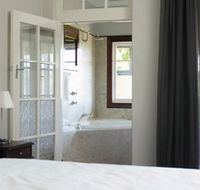 Caves House Hotel - Tourism Adelaide