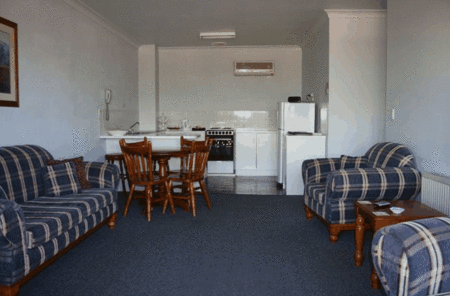 New England Motor Inn - Tourism Adelaide 3