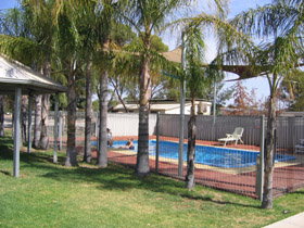 Merredin Caravan Park & Av-A-Rest Village - Tourism Adelaide 0
