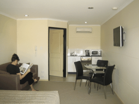 Balranald Club Motel - Tourism Adelaide 0
