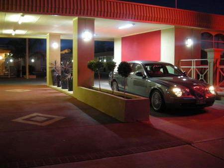 Desert Sand Motor Inn - Tourism Adelaide 0