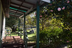 Bow River Cottage - Tourism Adelaide 0