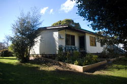 Bow River Cottage - Tourism Adelaide 1