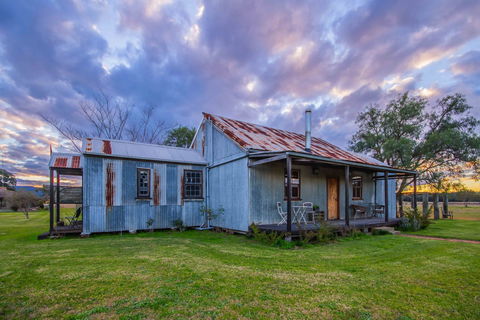Blaxland's Cottage - Tourism Adelaide 0