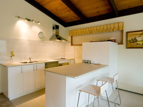 Chisholm Heights CBD Accommodation - Tourism Adelaide 2