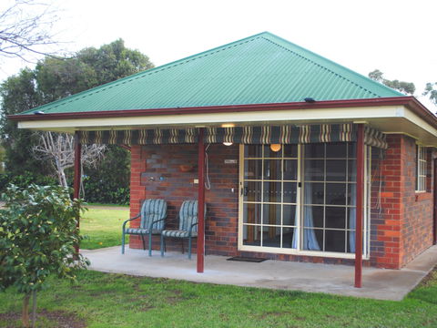 Factory Lane Bed & Breakfast - Tourism Adelaide 0