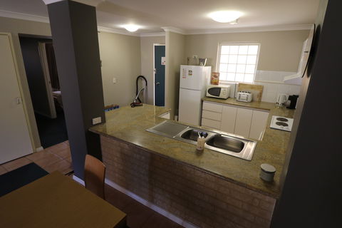 Hillary's Apartment - Tourism Adelaide 1