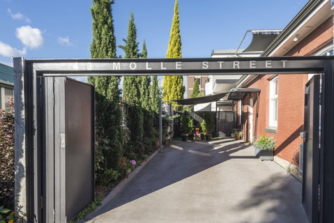 Hobart Cityscape Apartment 4 Studio - Tourism Adelaide 0