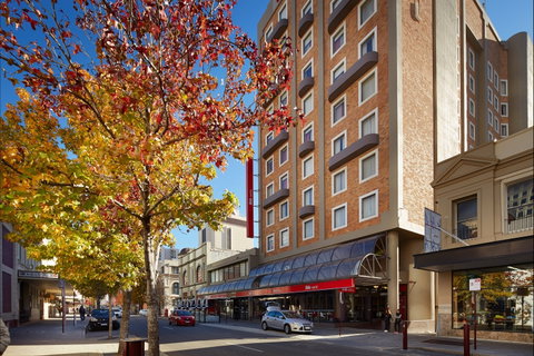 Ibis Perth - Tourism Adelaide 0