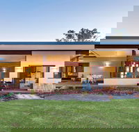 Sativa Sanctuary Forest View - Tourism Adelaide