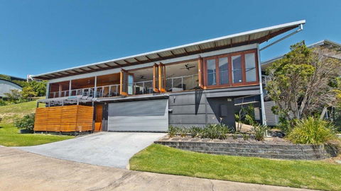 Tangalooma Hilltop Haven - Tourism Adelaide 2