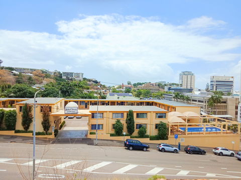 The Robert Towns - Tourism Adelaide 0