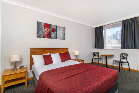 The Robert Towns - Tourism Adelaide 2