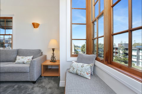 Bellevue Accommodation (The Bellevue Kiama) - Tourism Adelaide 1