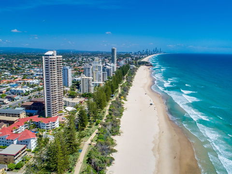 Burleigh Esplanade Apartments - Tourism Adelaide 1