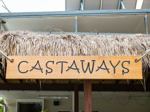 Castaways Moreton Island - Tourism Adelaide 1