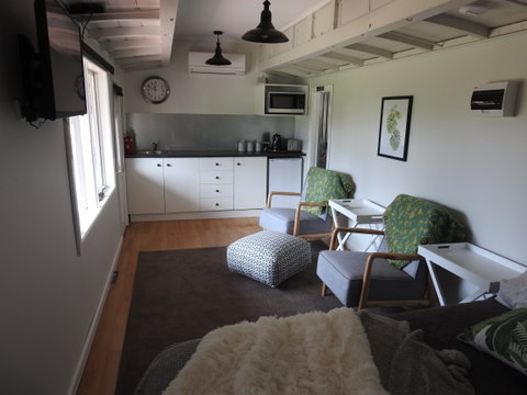 Miners Ridge Vineyard Railway Carriage B&B - Tourism Adelaide 2
