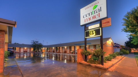 Moama Central Motel - Tourism Adelaide 0