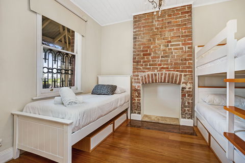 Newcastle Executive Homes - Oceanview Terrace - Tourism Adelaide 2