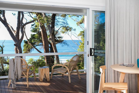 Pebbly Beach Escape - Tourism Adelaide 1